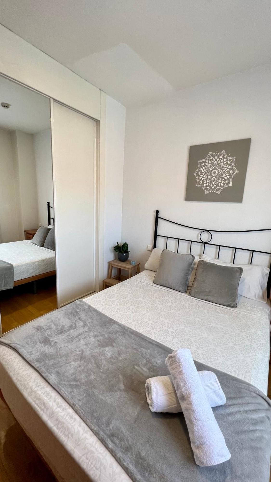 Deyanira Suite, Aeropuerto, Ifema Madryt Zewnętrze zdjęcie