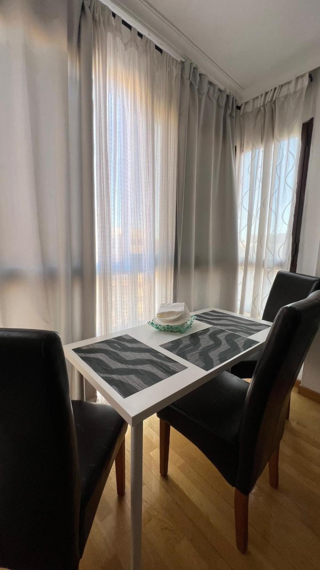 Deyanira Suite, Aeropuerto, Ifema Madryt Zewnętrze zdjęcie